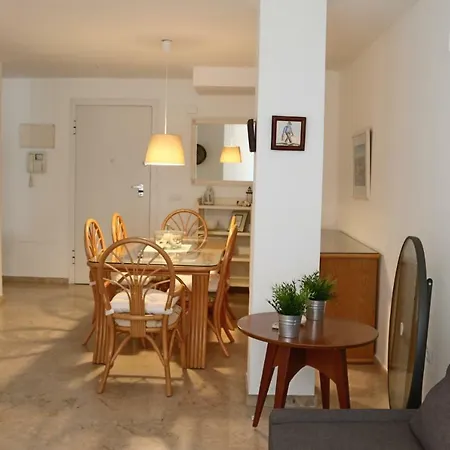 Apartament Moderno En El Centro De Moraira